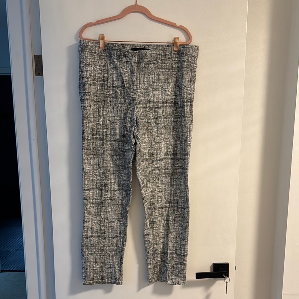 Amanda & Chelsea Gray Capris with Modern Design